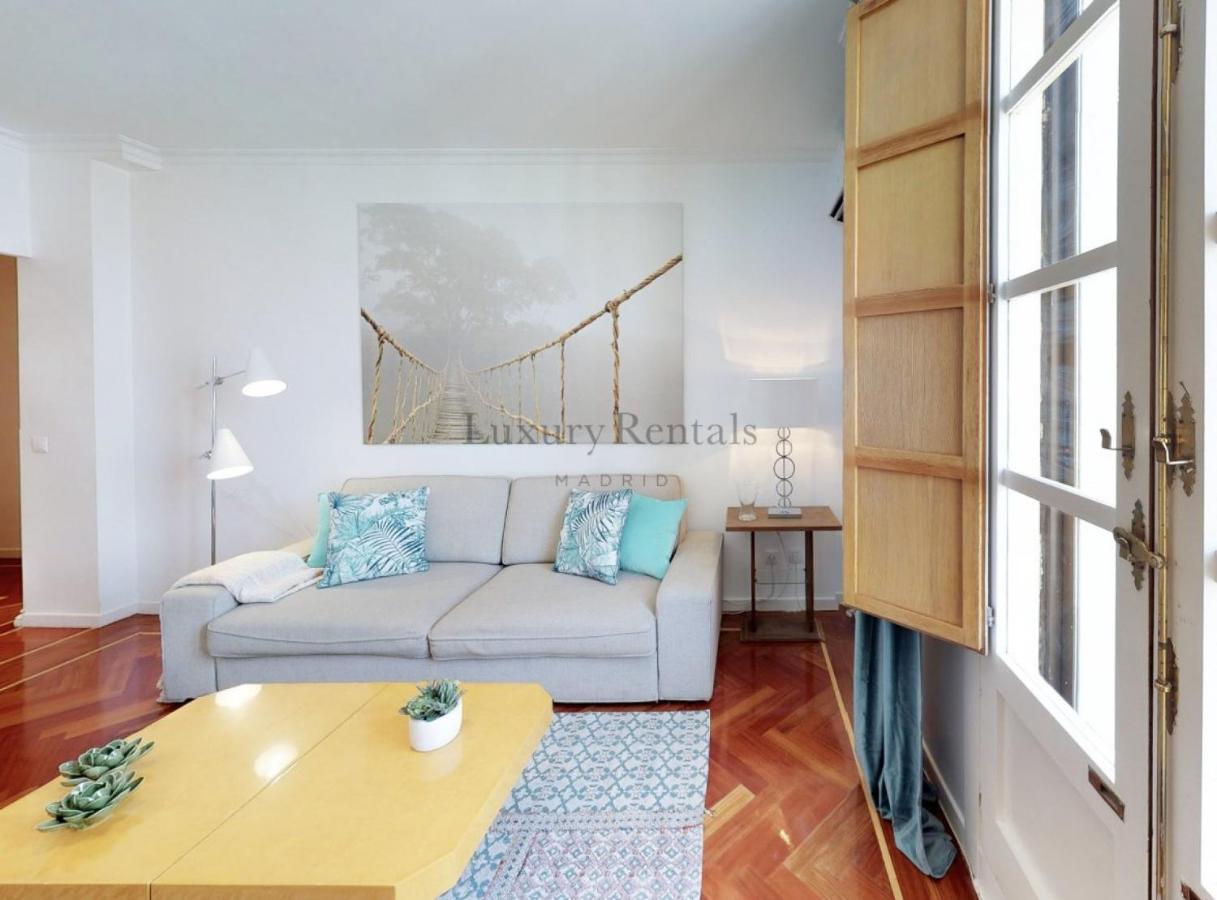 Apartamento San Jeronimo I Madrid Exterior foto
