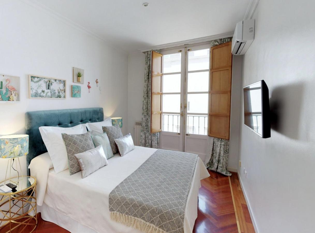 Apartamento San Jeronimo I Madrid Habitación foto